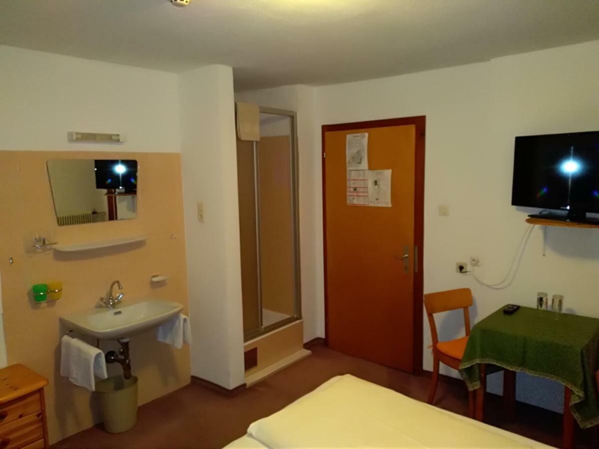 Hotel Garni Alpenrose Ischgl Exterior photo